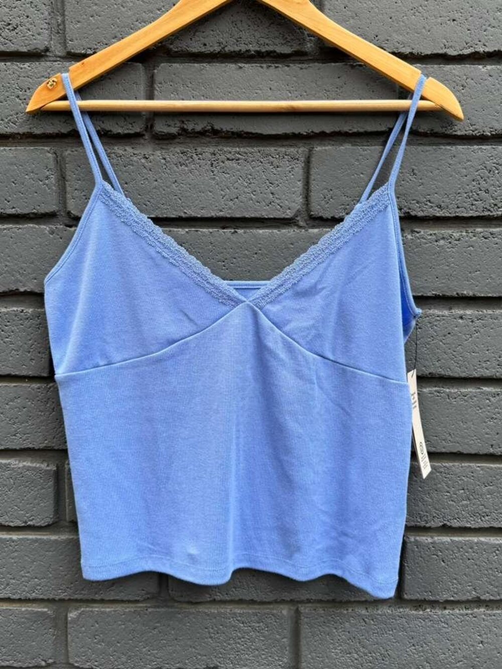 No Boundaries Women's Lace Trim V-Neck Cami Tank Top Adjustable Strap L  XL XXL